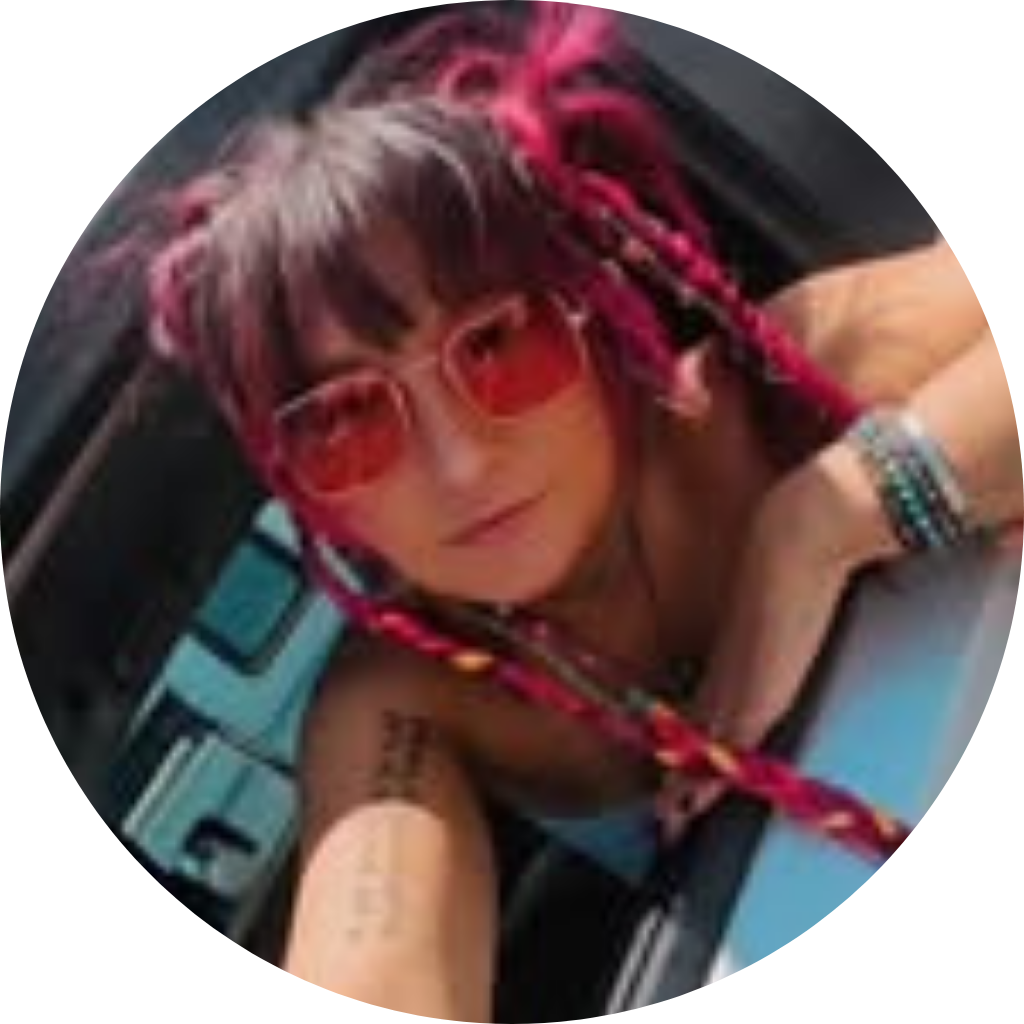 Instagram @ tristanjamie